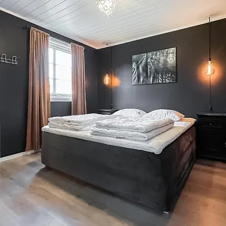 Gorgeous In Lindesnes With Kitchen Hébergement de vacances *